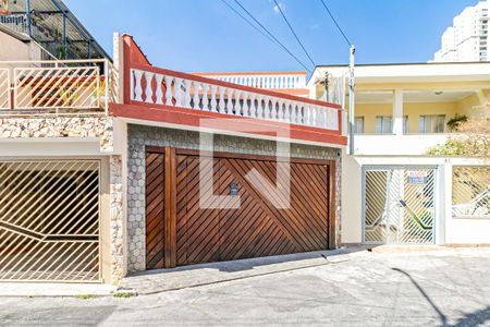 Casa à venda com 130m², 2 quartos e 2 vagasFachada
