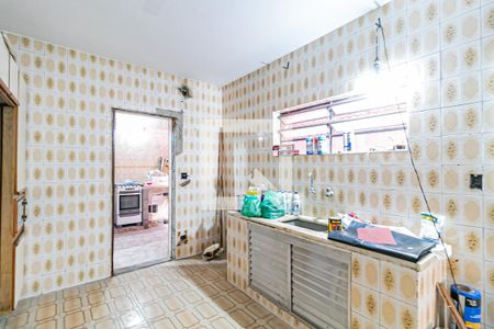 Casa à venda com 130m², 2 quartos e 2 vagasCozinha