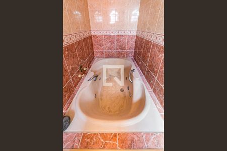 Casa à venda com 130m², 2 quartos e 2 vagasBanheiro social