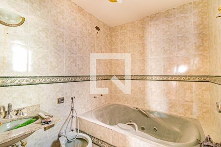 Casa à venda com 130m², 2 quartos e 2 vagasSuite - Banheiro