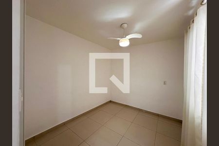 Casa à venda com 250m², 2 quartos e 4 vagasQuarto de Serviço