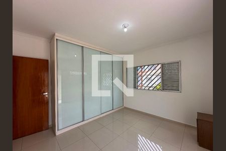 Casa à venda com 250m², 2 quartos e 4 vagasQuarto 2