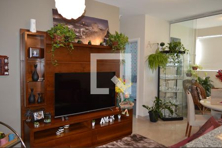 Sala de apartamento à venda com 2 quartos, 63m² em Alvorada, Contagem