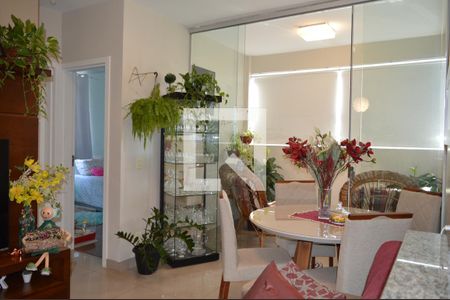 Sala de apartamento à venda com 2 quartos, 63m² em Alvorada, Contagem
