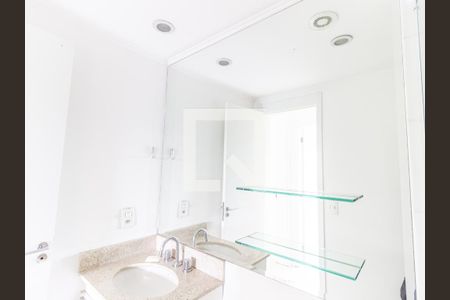 Apartamento à venda com 54m², 2 quartos e 1 vagaBanheiro da Suíte