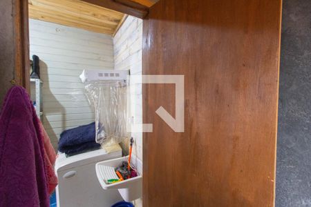 Banheiro de casa à venda com 1 quarto, 50m² em Scharlau, São Leopoldo