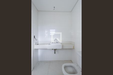 Apartamento à venda com 146m², 2 quartos e 4 vagasBanheiro da Suíte 2