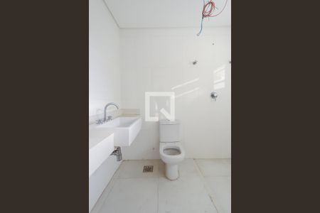 Apartamento à venda com 146m², 2 quartos e 4 vagasBanheiro da Suíte 2