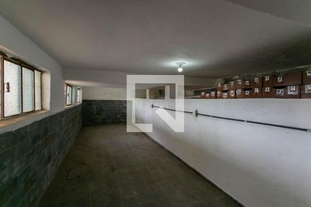 Casa à venda com 420m², 7 quartos e sem vagaPorão