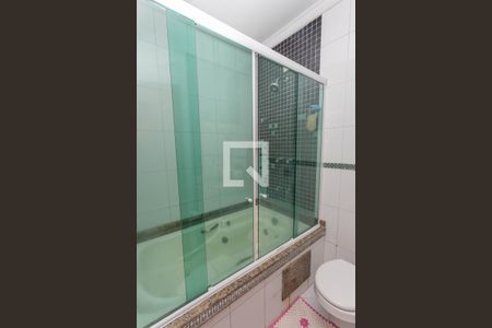 Casa para alugar com 199m², 3 quartos e 3 vagas Casa para alugar com 199m², 3 quartos e 3 vagasBanheiro da suíte 1