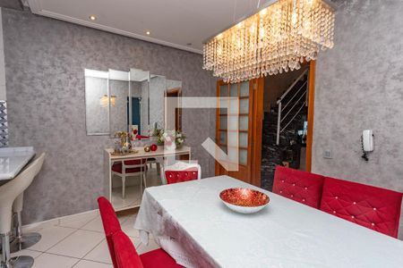 Casa para alugar com 199m², 3 quartos e 3 vagas Casa para alugar com 199m², 3 quartos e 3 vagasSala de jantar