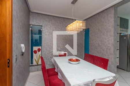 Casa para alugar com 199m², 3 quartos e 3 vagas Casa para alugar com 199m², 3 quartos e 3 vagasSala de jantar