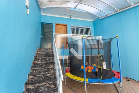 Casa para alugar com 199m², 3 quartos e 3 vagas Casa para alugar com 199m², 3 quartos e 3 vagasEntrada