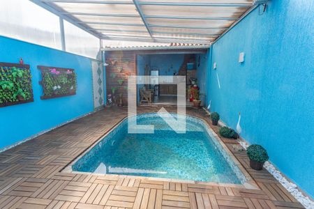 Casa para alugar com 199m², 3 quartos e 3 vagas Casa para alugar com 199m², 3 quartos e 3 vagasPiscina