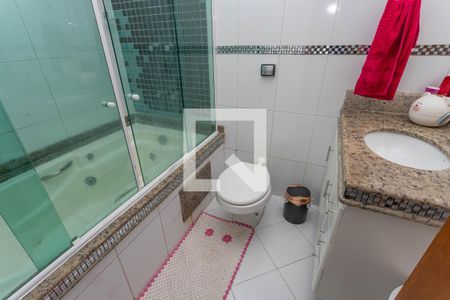 Casa para alugar com 199m², 3 quartos e 3 vagas Casa para alugar com 199m², 3 quartos e 3 vagasBanheiro da suíte 1