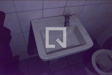 Casa para alugar com 249m², 3 quartos e 2 vagasBanheiro 1