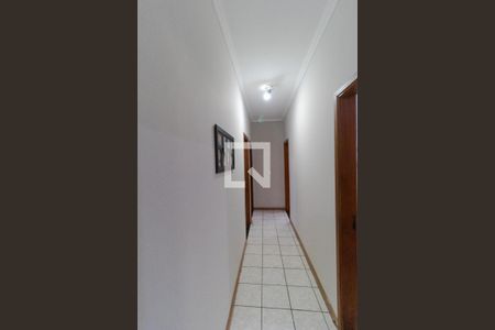 Corredor de casa para alugar com 3 quartos, 156m² em Parque da Figueira, Campinas