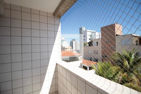 Apartamento à venda com 200m², 4 quartos e 3 vagasVaranda da Suite