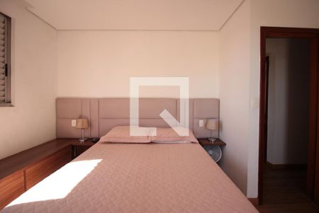 Suite de apartamento à venda com 4 quartos, 200m² em Castelo, Belo Horizonte