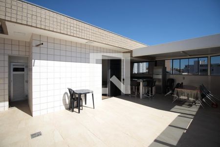 Apartamento à venda com 200m², 4 quartos e 3 vagasCobertura