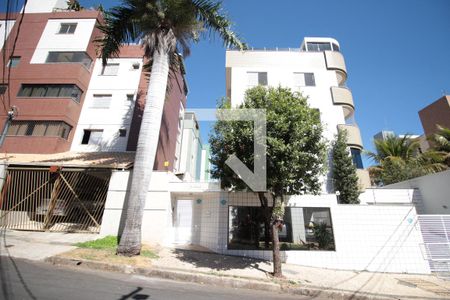 Apartamento à venda com 200m², 4 quartos e 3 vagasFachada