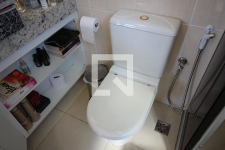 Apartamento à venda com 200m², 4 quartos e 3 vagasBanheiro da Suite