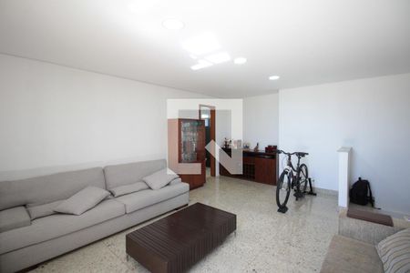 Apartamento à venda com 200m², 4 quartos e 3 vagasSala de TV