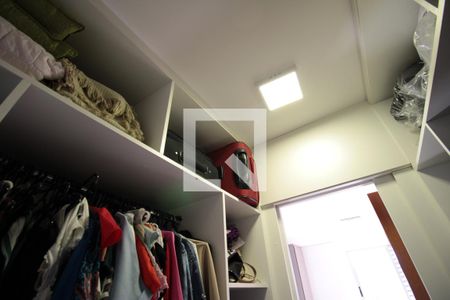 Apartamento à venda com 200m², 4 quartos e 3 vagasCloset da Suite