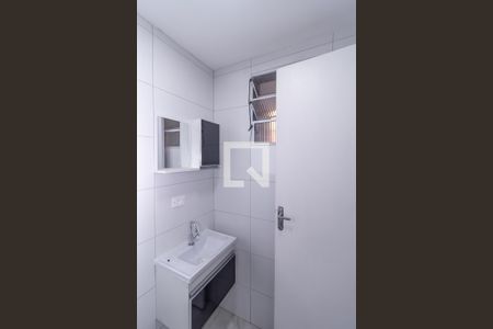 Banheiro de apartamento para alugar com 1 quarto, 34m² em Vila Lucia, São Paulo