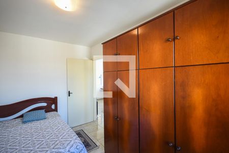 Quarto 1 de apartamento à venda com 2 quartos, 50m² em Jardim Maria Rosa, Taboão da Serra