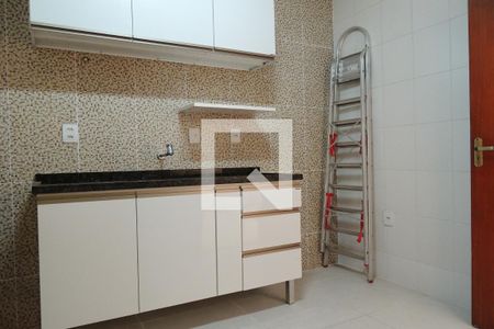 Casa para alugar com 81m², 3 quartos e 1 vagaCozinha - Armários