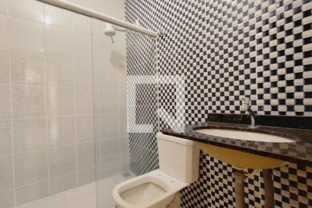 Casa para alugar com 81m², 3 quartos e 1 vaga Casa para alugar com 81m², 3 quartos e 1 vagaBanheiro Social