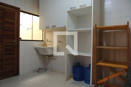 Casa para alugar com 81m², 3 quartos e 1 vagaÁrea de Serviço
