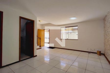 Sala  de casa para alugar com 3 quartos, 81m² em Jacarepaguá, Rio de Janeiro
