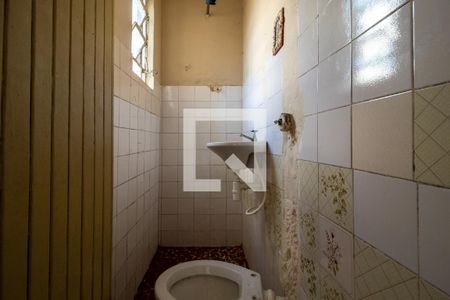 Banheiro de casa para alugar com 1 quarto, 35m² em Parque Pinheiros, Taboão da Serra