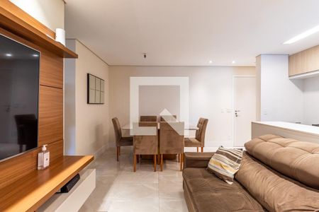 Sala de apartamento para alugar com 2 quartos, 68m² em Jardim Flor da Montanha, Guarulhos