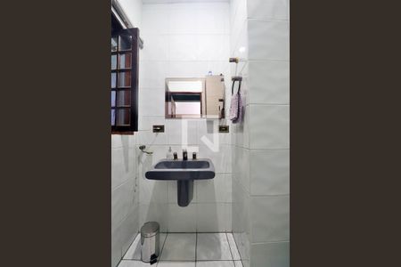 Casa à venda com 235m², 3 quartos e 4 vagasBanheiro 1