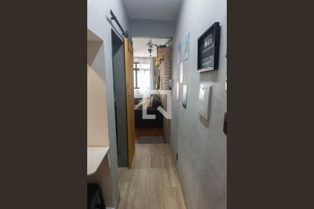 Studio para alugar com 30m², 1 quarto e sem vaga Studio para alugar com 30m², 1 quarto e sem vagaCorredor