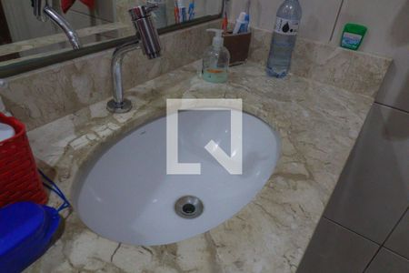 Casa à venda com 197m², 3 quartos e 2 vagas Casa à venda com 197m², 3 quartos e 2 vagasSuíte