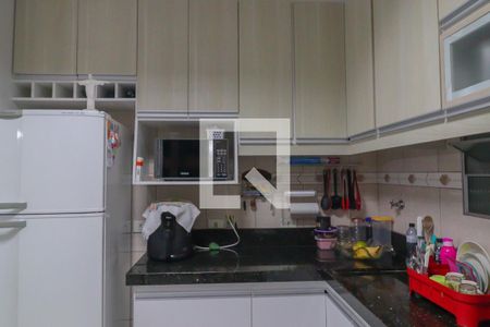 Casa à venda com 197m², 3 quartos e 2 vagas Casa à venda com 197m², 3 quartos e 2 vagasCozinha