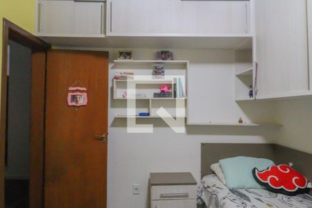 Casa à venda com 197m², 3 quartos e 2 vagas Casa à venda com 197m², 3 quartos e 2 vagasQuarto 2