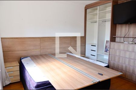 Quarto-Suite de casa para alugar com 3 quartos, 170m² em Sagrada Família, Belo Horizonte