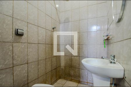 Casa à venda com 200m², 3 quartos e 3 vagasBanheiro de Serviço