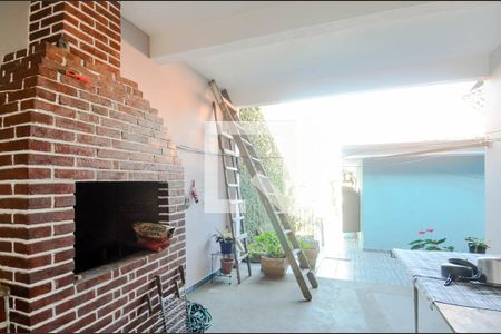 Casa à venda com 200m², 3 quartos e 3 vagasChurrasqueira