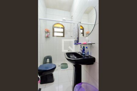 Casa à venda com 200m², 3 quartos e 3 vagasBanheiro Social