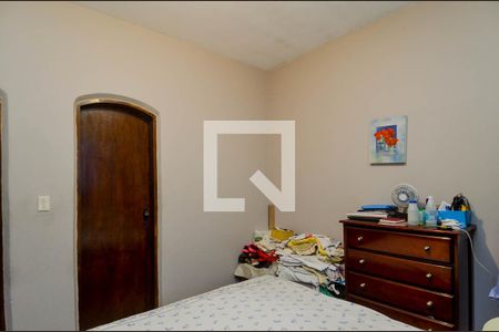 Casa à venda com 200m², 3 quartos e 3 vagasQuarto 2 - Suíte