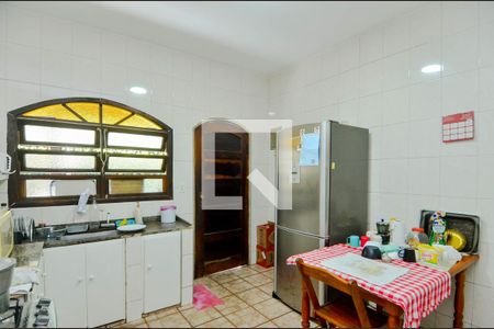Casa à venda com 200m², 3 quartos e 3 vagasCozinha