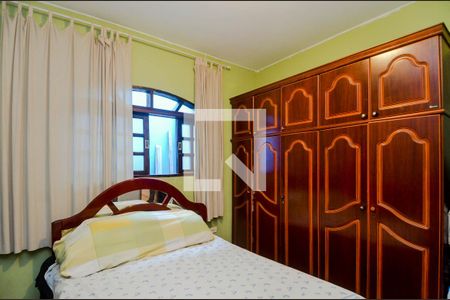 Casa à venda com 200m², 3 quartos e 3 vagasQuarto 2 - Suíte