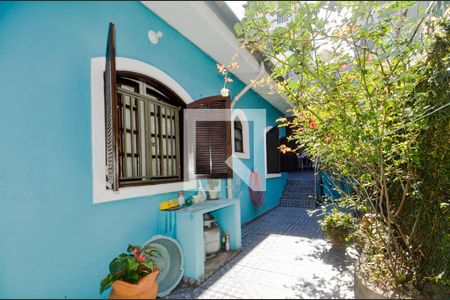 Casa à venda com 200m², 3 quartos e 3 vagasCorredor Lateral 