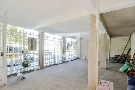 Casa à venda com 200m², 3 quartos e 3 vagasGaragem